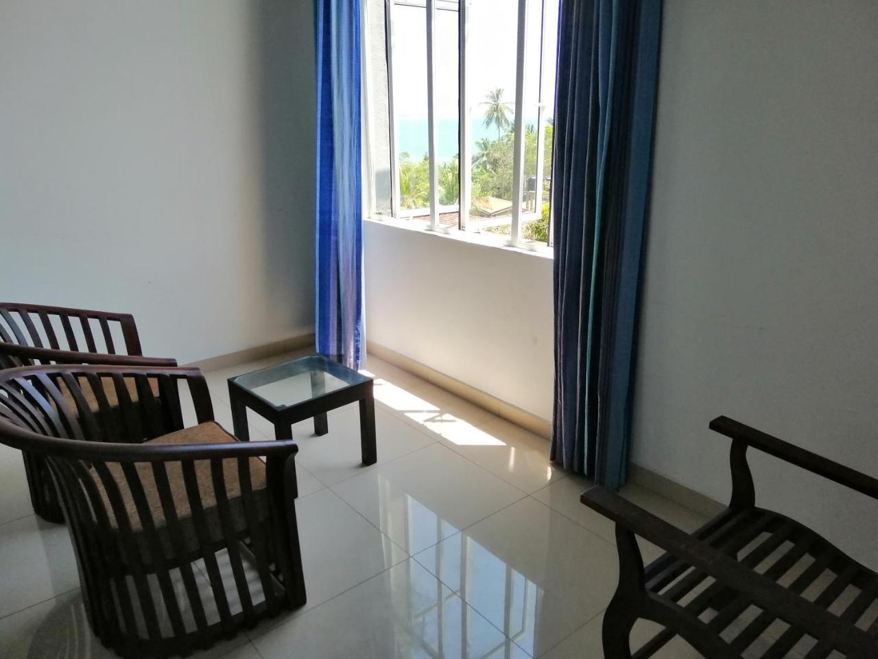 Mars Hotel Тангалла Экстерьер фото